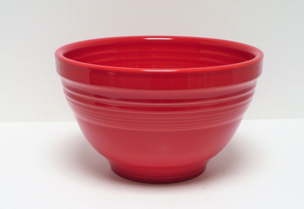 Fiesta® Medium Mixing Bowl in Scarlet, (Bowl Size #3)